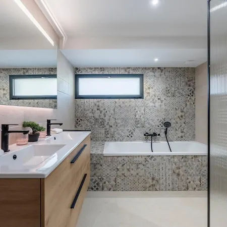 Bossonge - Nordic Bath - 4 Bedrooms - By Cozee Domek alpejski *