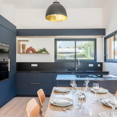 Bossonge - Nordic Bath - 4 Bedrooms - By Cozee Domek alpejski *